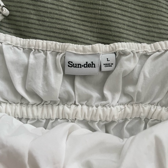 Sunday White Ruffled Camisole Top - Picture 2 of 3